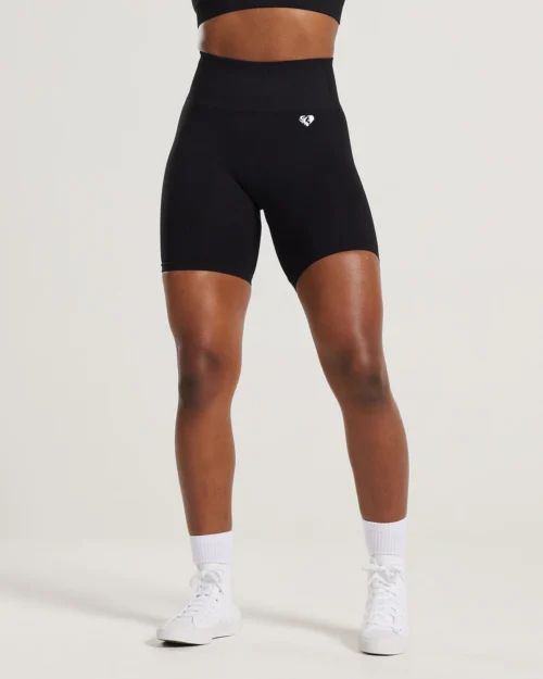 Power Seamless Black Cycling Shorts - Image 3