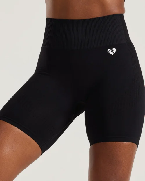 Power Seamless Black Cycling Shorts - Image 5