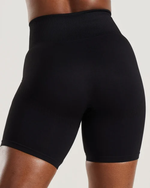 Power Seamless Black Cycling Shorts - Image 4